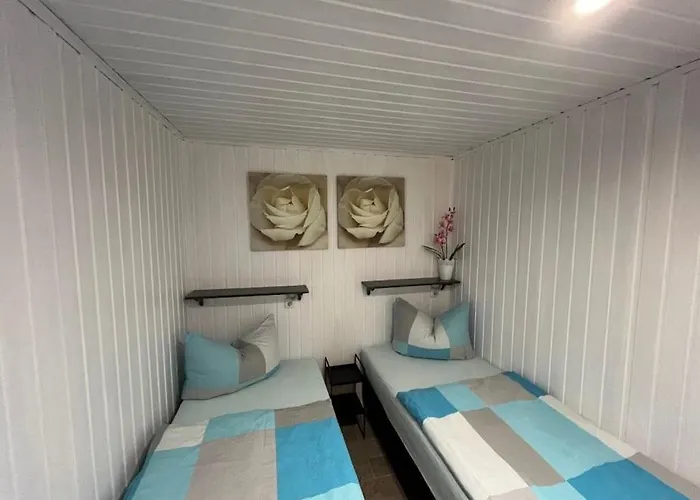 House With 1 Bedroom Hébergement de vacances *