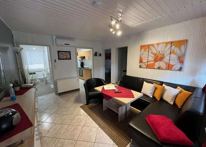 Hébergement de vacances House With 1 Bedroom *